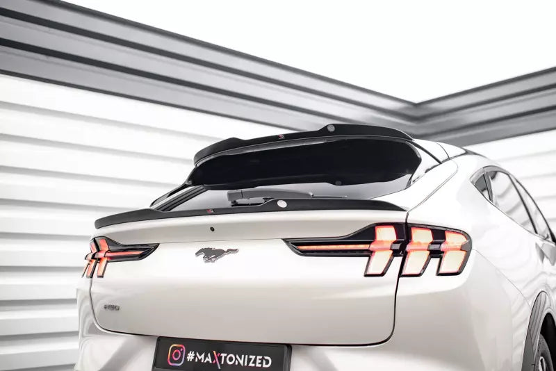 Maxton Design Heckspoiler Lippe V.2 für Ford Mustang Mach-E Mk1 Hochglanz schwarz – Ansicht 1