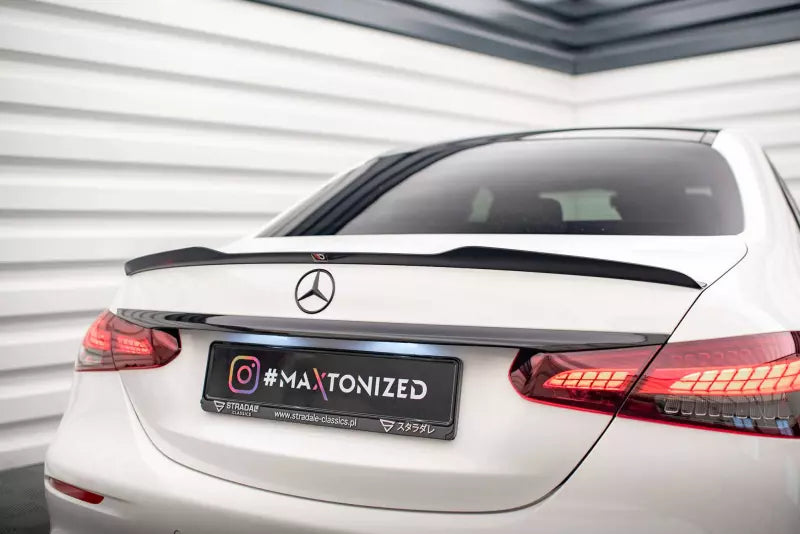Maxton Design Heckspoiler Lippe für Mercedes E-Klasse Limousine AMG-Line W213 Facelift Hochglanz schwarz – Ansicht 1