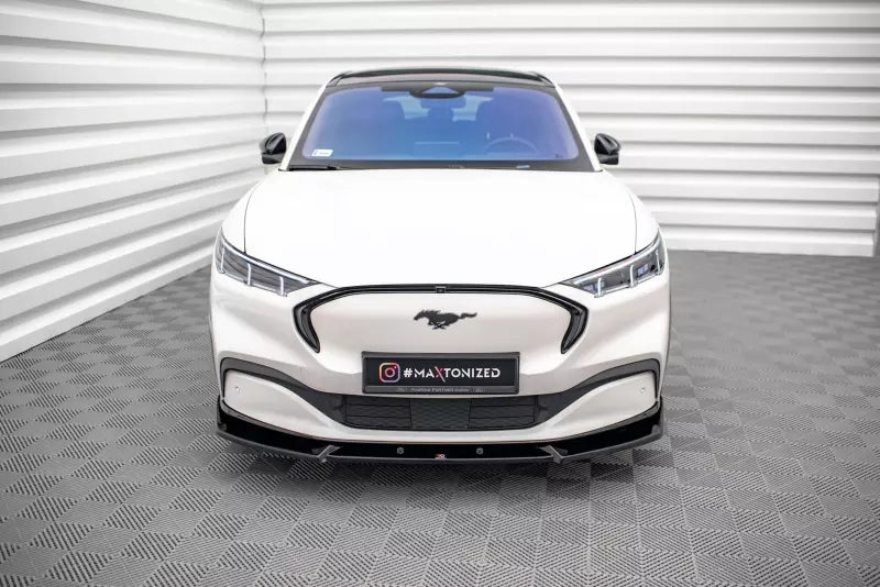 Maxton Design Frontlippe V.1 für Ford Mustang Mach-E Mk1 Hochglanz schwarz – Ansicht 2