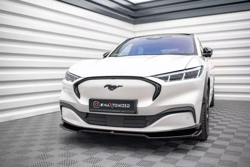 Maxton Design Frontlippe V.2 für Ford Mustang Mach-E Mk1 Hochglanz schwarz – Ansicht 1