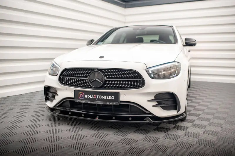 Maxton Design Frontlippe V.2 für Mercedes E-Klasse W213 / S213 Facelift AMG-Line (2020-2023) Hochglanz schwarz – Ansicht 1