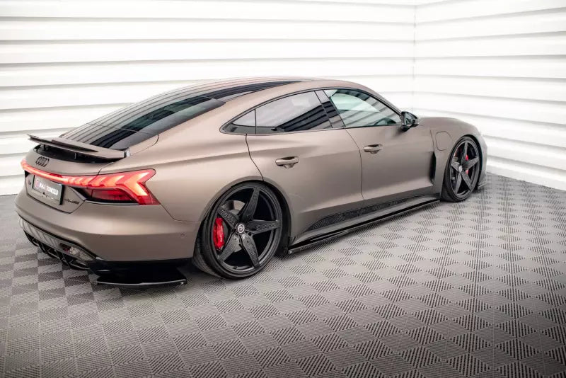 Maxton Design Seitenschweller (Paar) V.1 für Audi e-Tron GT / RS GT Mk1 Hochglanz schwarz – Ansicht 2