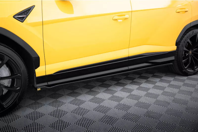 Maxton Design Seitenschweller (Paar) für Lamborghini Urus Mk1 Hochglanz schwarz – Ansicht 1