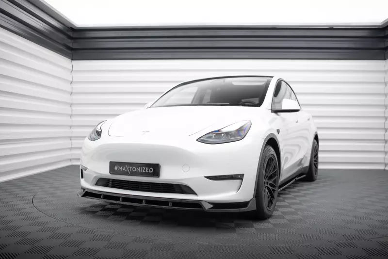 Maxton Design Frontlippe V.2 für Tesla Model Y Hochglanz schwarz – Ansicht 1