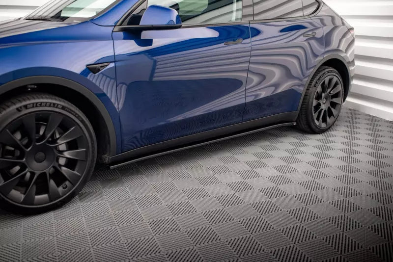 Maxton Design Seitenschweller (Paar) V.2 für Tesla Model Y Hochglanz schwarz – Ansicht 1