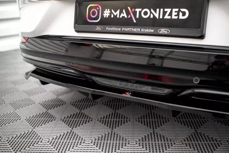 Maxton Design Heckdiffusor DTM Look für Ford Mustang Mach-E Mk1 Hochglanz schwarz – Ansicht 2