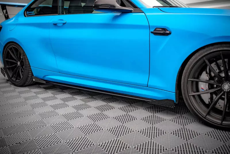 Maxton Design Street Pro Schweller Flaps BMW M2 F87 Hochglanz schwarz – Ansicht 2
