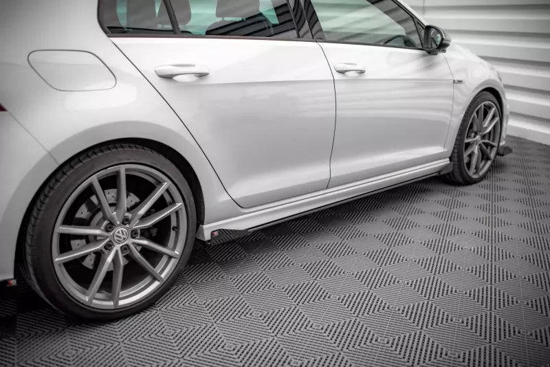 Maxton Design Street Pro Schweller Flaps Volkswagen Golf 7 R Hochglanz schwarz – Ansicht 2