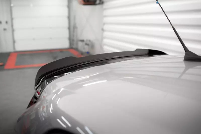 Maxton Design Heckspoiler Lippe V.2 für Peugeot 208 Mk2 Hochglanz schwarz – Ansicht 2
