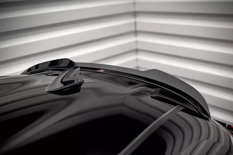 Maxton Design Heckspoiler Lippe V.2 für Toyota Yaris Mk4 Hochglanz schwarz – Ansicht 3