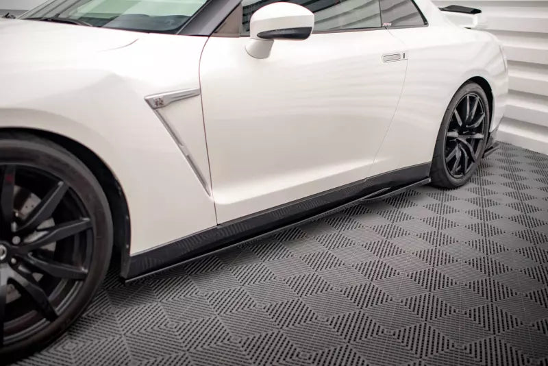 Maxton Design Seitenschweller (Paar) für Nissan GTR R35 Facelift Hochglanz schwarz – Ansicht 1