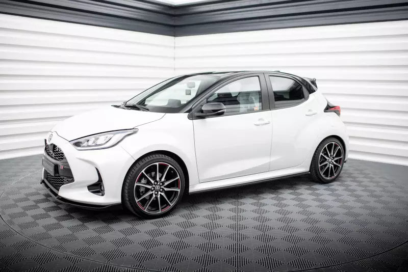Maxton Design Seitenschweller (Paar) V.2 für Toyota Yaris Mk4 Hochglanz schwarz – Ansicht 2