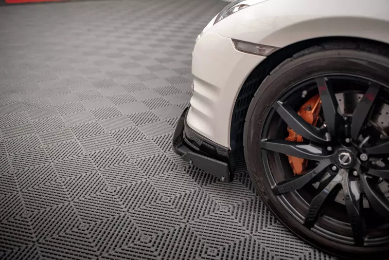 Maxton Design Frontlippe mit Flaps für Nissan GTR R35 Facelift Hochglanz schwarz – Ansicht 3