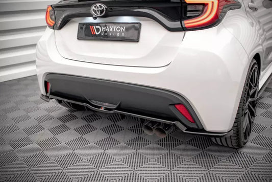 Maxton Design Heckdiffusor V.2 für Toyota Yaris Mk4 Hochglanz schwarz – Ansicht 1