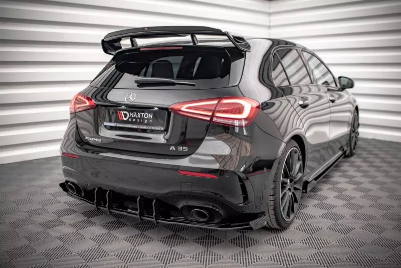 Maxton Design Street Pro Heckdiffusor für Mercedes A35 AMG Hatchback W177 schwarz matt mit Hochglanz Flaps – Ansicht 1