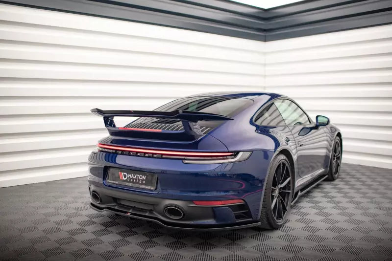 Maxton Design Heckspoiler Lippe für Porsche 911 Carrera Aero 992 Hochglanz schwarz – Ansicht 2