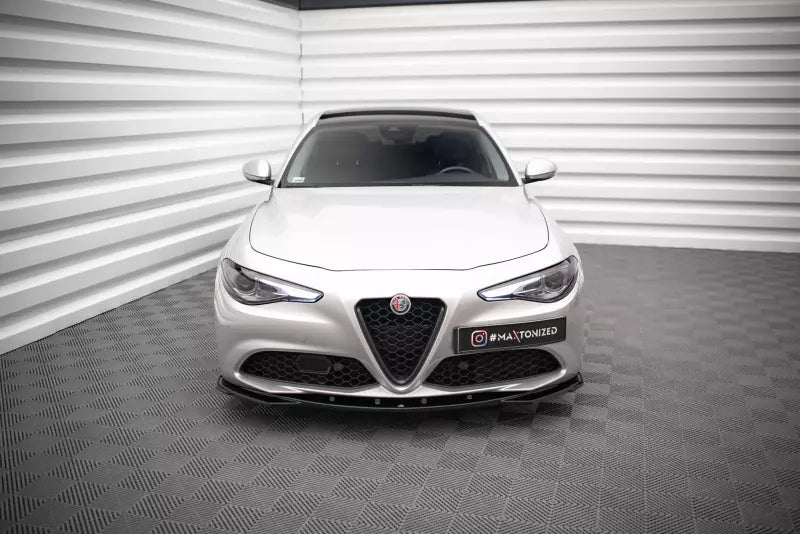 Maxton Design Frontlippe V.2 für Alfa Romeo Giulia Lusso Hochglanz schwarz – Ansicht 2