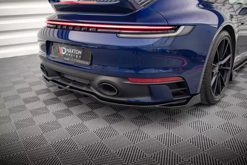 Maxton Design Heckdiffusor DTM Look für V.2 Porsche 911 Carrera Aero 992 Hochglanz schwarz – Ansicht 1