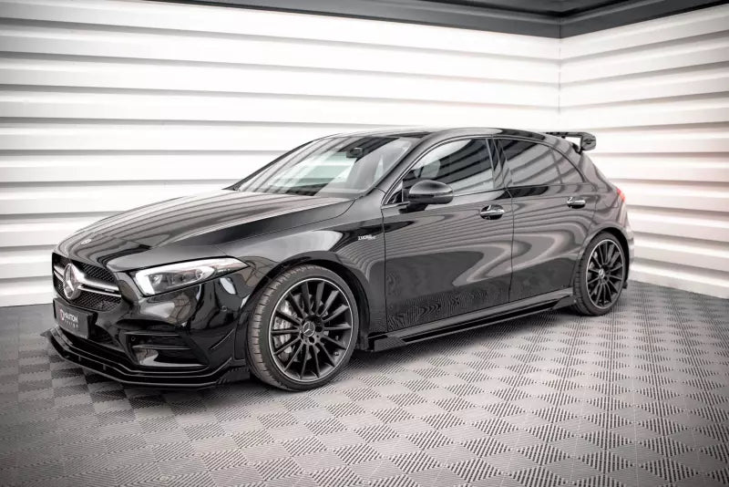 Maxton Design Street Pro Schweller Flaps Mercedes A35 AMG / AMG-Line Aero Pack W177 Hochglanz schwarz – Ansicht 2