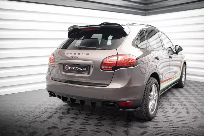 Maxton Design Heckdiffusor für Porsche Cayenne Mk2 Hochglanz schwarz – Ansicht 1
