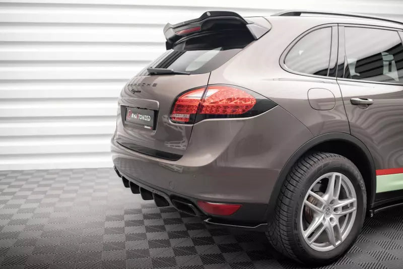 Maxton Design Heckdiffusor für Porsche Cayenne Mk2 Hochglanz schwarz – Ansicht 2