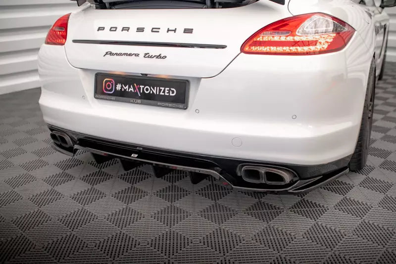 Maxton Design Heckdiffusor für Porsche Panamera Turbo 970 Hochglanz schwarz – Ansicht 1