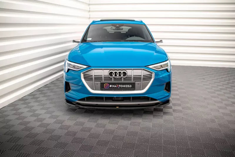 Maxton Design Frontlippe V.1 für Audi e-tron Hochglanz schwarz – Ansicht 2