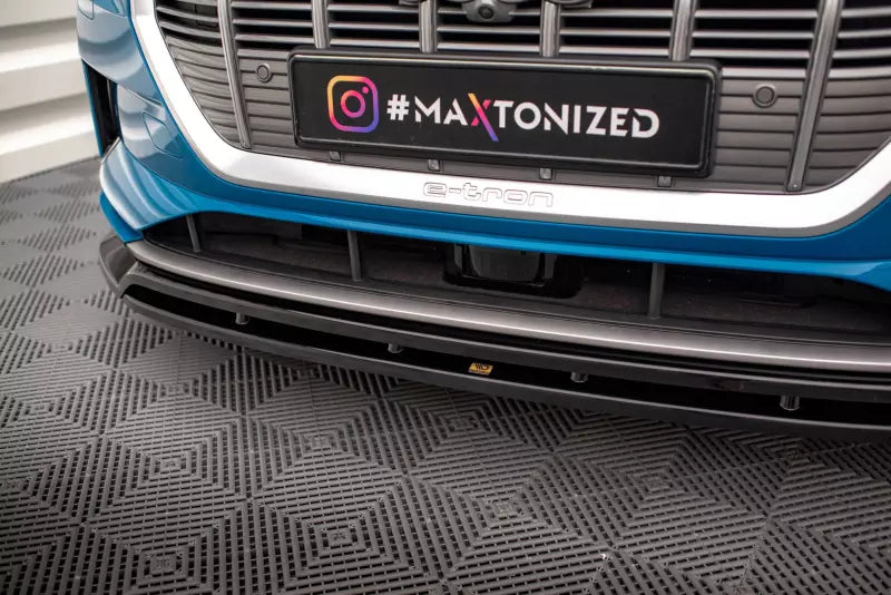 Maxton Design Frontlippe V.2 für Audi e-tron Hochglanz schwarz – Ansicht 3