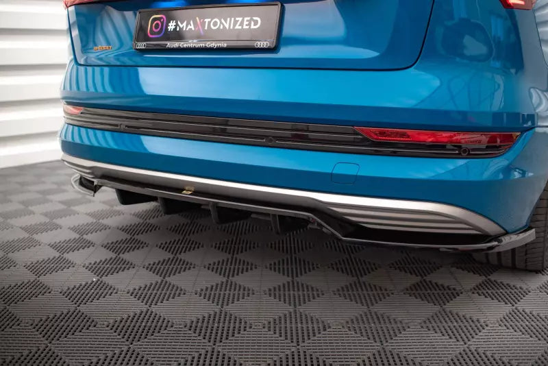 Maxton Design Heckdiffusor DTM Look für Audi e-tron Hochglanz schwarz – Ansicht 4