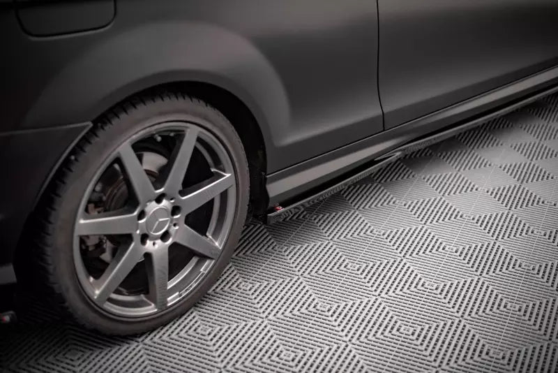Maxton Design Seitenschweller (Paar) für Mercedes C-Klasse W204 Coupe / Limousine / Kombi AMG-Line 2011-2015 Hochglanz schwarz – Ansicht 2