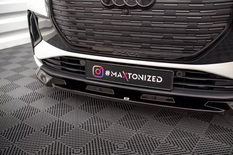 Maxton Design Frontlippe V.1 für Audi Q4 e-tron Sportback Mk1 Hochglanz schwarz – Ansicht 2