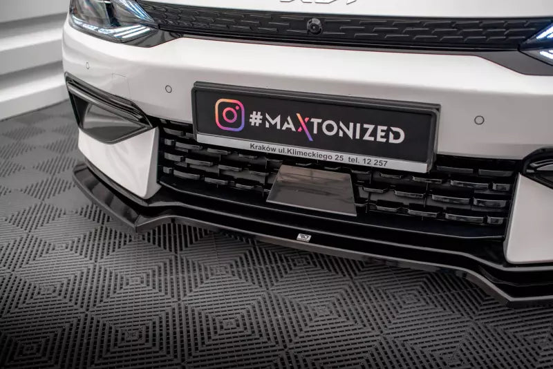 Maxton Design Frontlippe V.1 für Kia EV6 GT-Line Mk1 Hochglanz schwarz – Ansicht 3