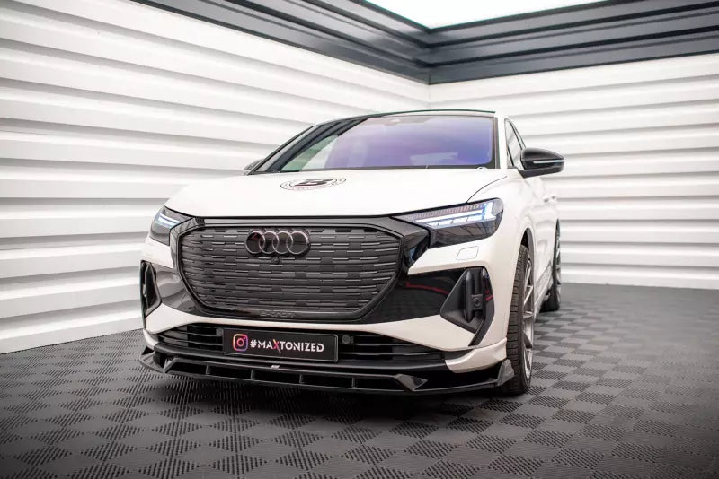 Maxton Design Frontlippe V.2 für Audi Q4 e-tron Sportback Mk1 Hochglanz schwarz – Ansicht 1