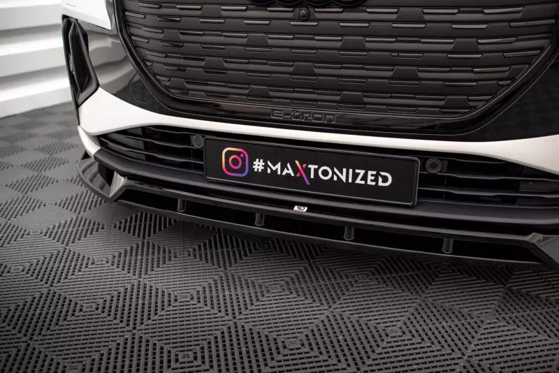 Maxton Design Frontlippe V.2 für Audi Q4 e-tron Sportback Mk1 Hochglanz schwarz – Ansicht 3
