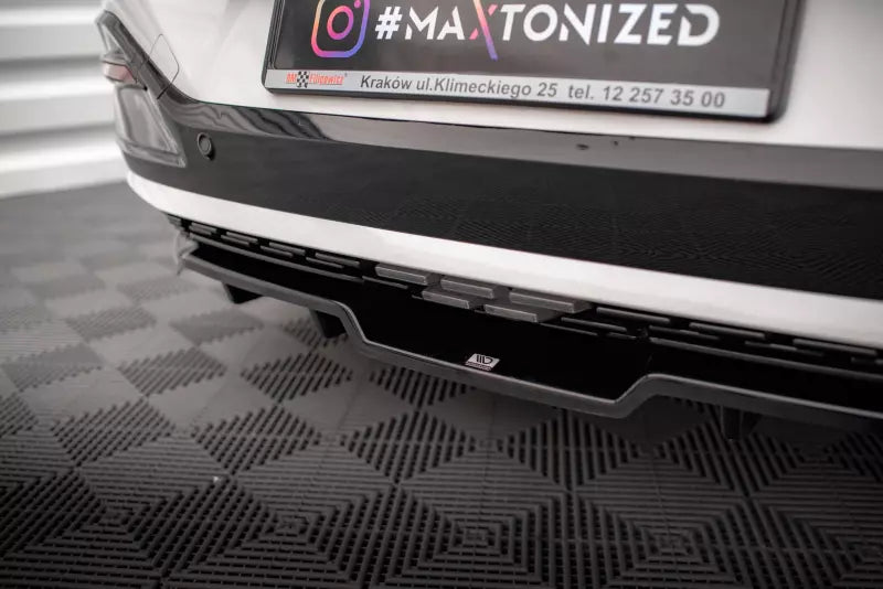 Maxton Design Heckdiffusor DTM Look fürKia EV6 GT-Line Mk1 Hochglanz schwarz – Ansicht 3