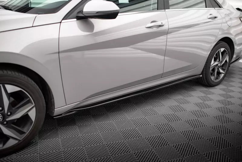 Maxton Design Seitenschweller (Paar) für Hyundai Elantra Mk7 Hochglanz schwarz – Ansicht 1