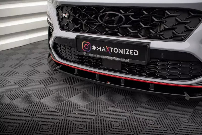 Maxton Design Frontlippe V.2 für Hyundai Kona N Mk1 Hochglanz schwarz – Ansicht 3