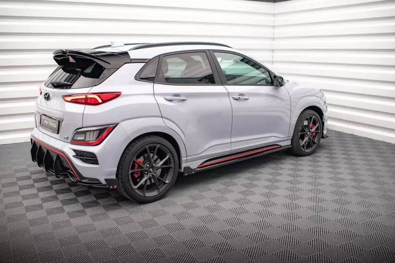 Maxton Design Seitenschweller (Paar) mit Flaps für Hyundai Kona N Mk1 Hochglanz schwarz – Ansicht 2
