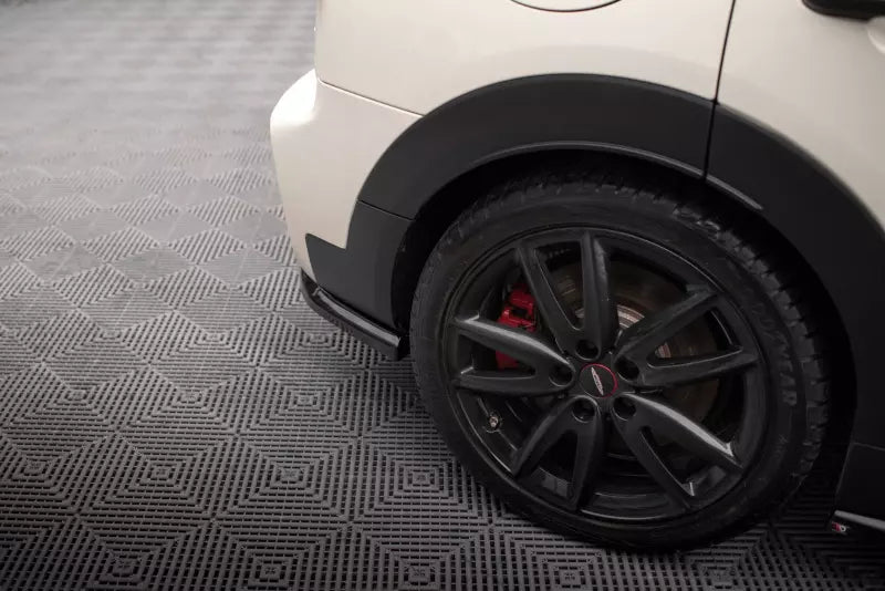 Maxton Design Diffusor Flaps für Mini Cooper Clubman (F54) JCW Facelift Hochglanz schwarz – Ansicht 2