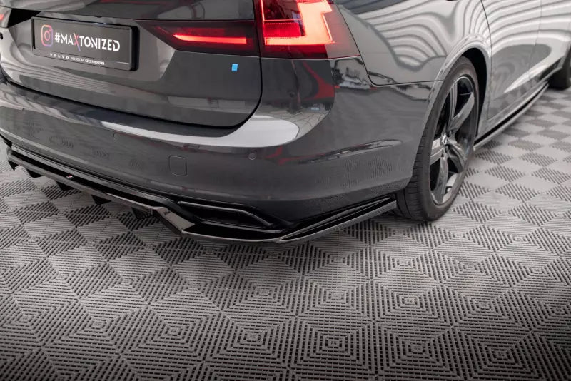 Maxton Design Heckdiffusor DTM Look für Volvo V90 R-Design Mk2 Hochglanz schwarz – Ansicht 3