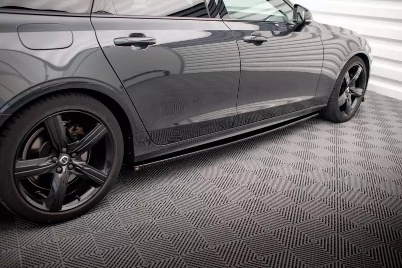 Maxton Design Seitenschweller (Paar) für Volvo V90 R-Design Mk2 Hochglanz schwarz – Ansicht 2