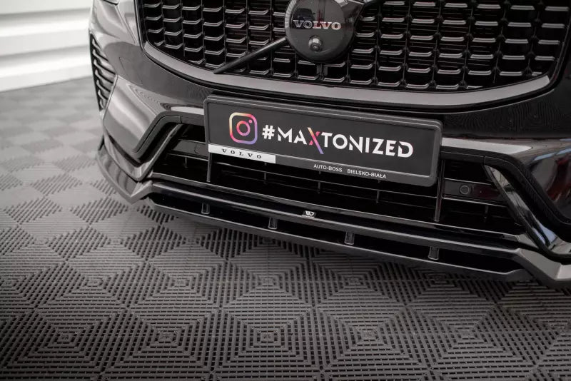 Maxton Design Frontlippe für Volvo XC60 R-Design Mk2 Facelift 2021-Hochglanz schwarz – Ansicht 3
