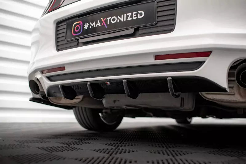 Maxton Design Heckdiffusor für Ford Mustang Mk5 Facelift Hochglanz schwarz – Ansicht 3