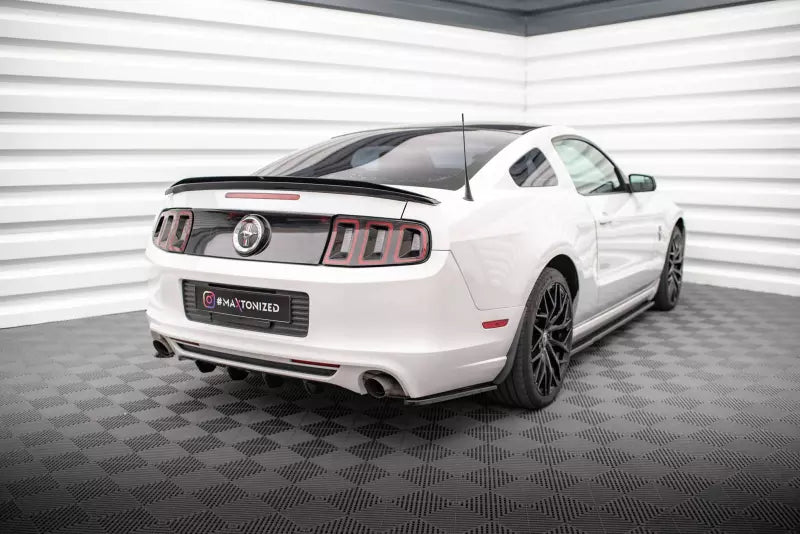 Maxton Design Diffusor Flaps für Ford Mustang Mk5 Facelift Hochglanz schwarz – Ansicht 2