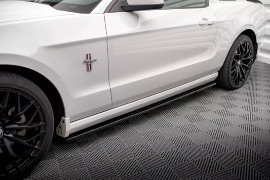 Maxton Design Seitenschweller (Paar) für Ford Mustang Mk5 Facelift Hochglanz schwarz – Ansicht 1