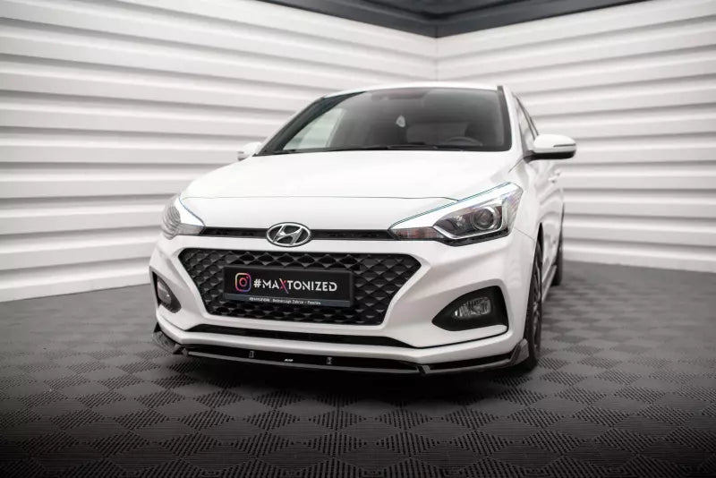 Maxton Design Frontlippe V.2 für Hyundai I20 Mk2 Facelift Hochglanz schwarz – Ansicht 1