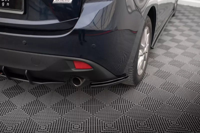 Maxton Design Diffusor Flaps für Mazda 3 Mk3 Hochglanz schwarz – Ansicht 1