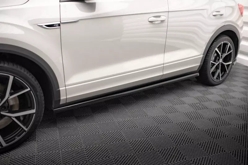 Maxton Design Seitenschweller (Paar) für VW T-Roc R / R-Line Mk1 Facelift Hochglanz schwarz – Ansicht 1