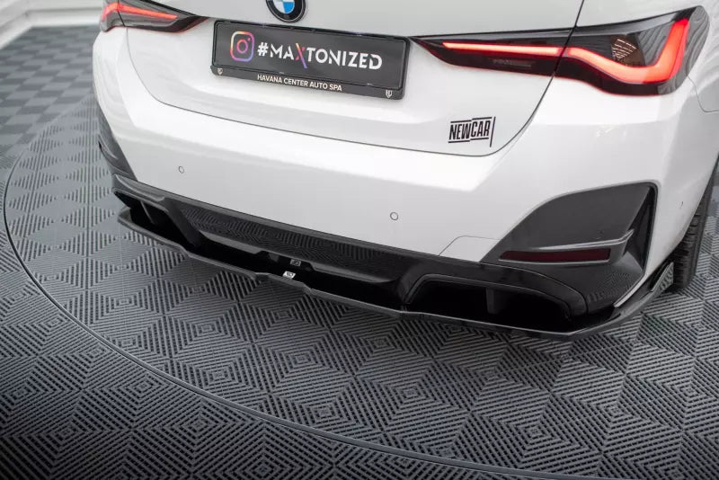 Maxton Design Heckdiffusor V.2 DTM Look für BMW i4 M-Paket G26 Hochglanz schwarz – Ansicht 1