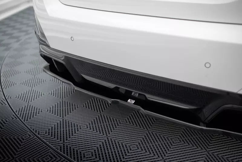 Maxton Design Heckdiffusor V.2 DTM Look für BMW i4 M-Paket G26 Hochglanz schwarz – Ansicht 2